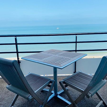 Le Paquebot Hotel Villerville Bagian luar foto