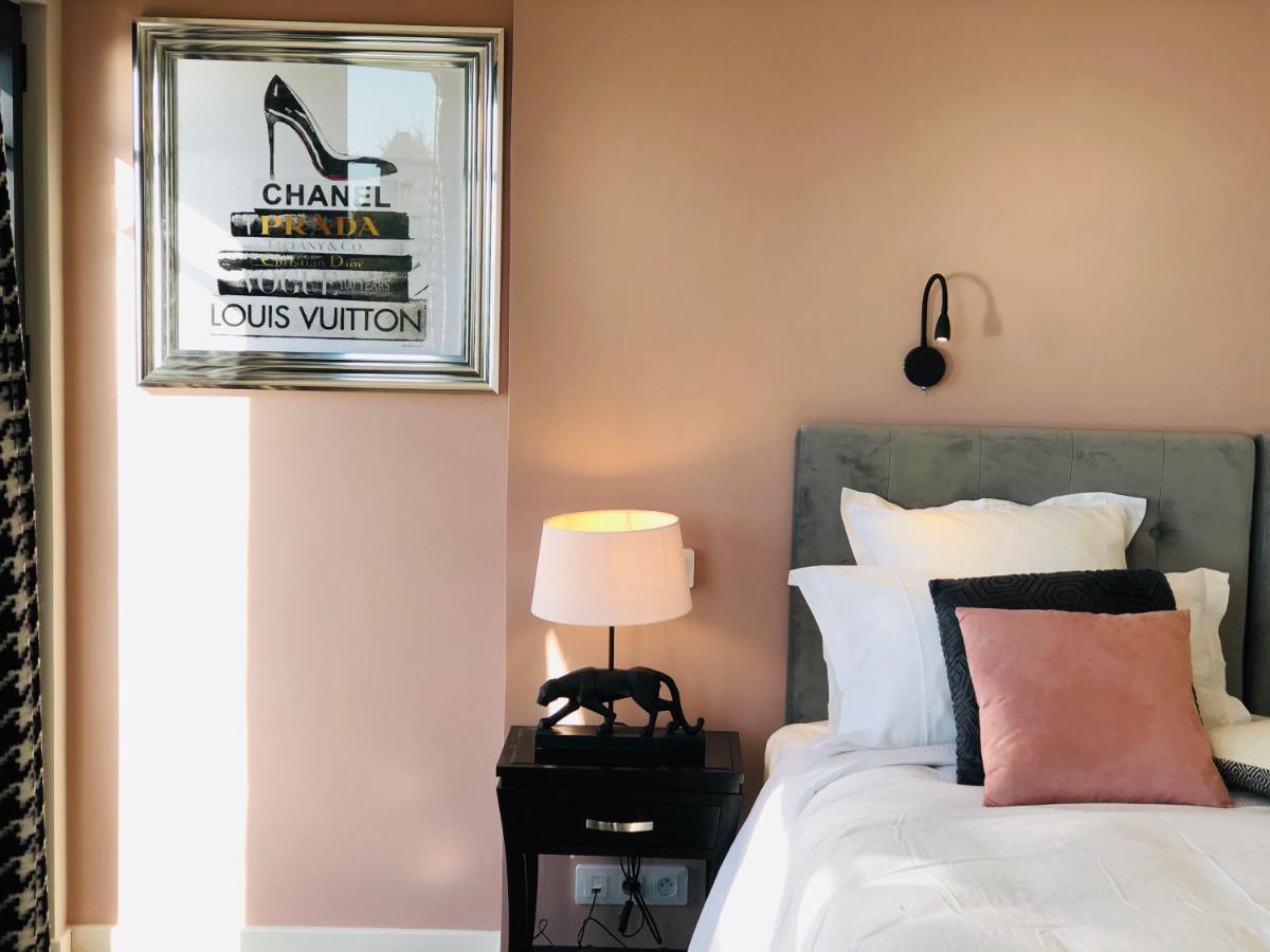 Le Paquebot Hotel Villerville Bagian luar foto