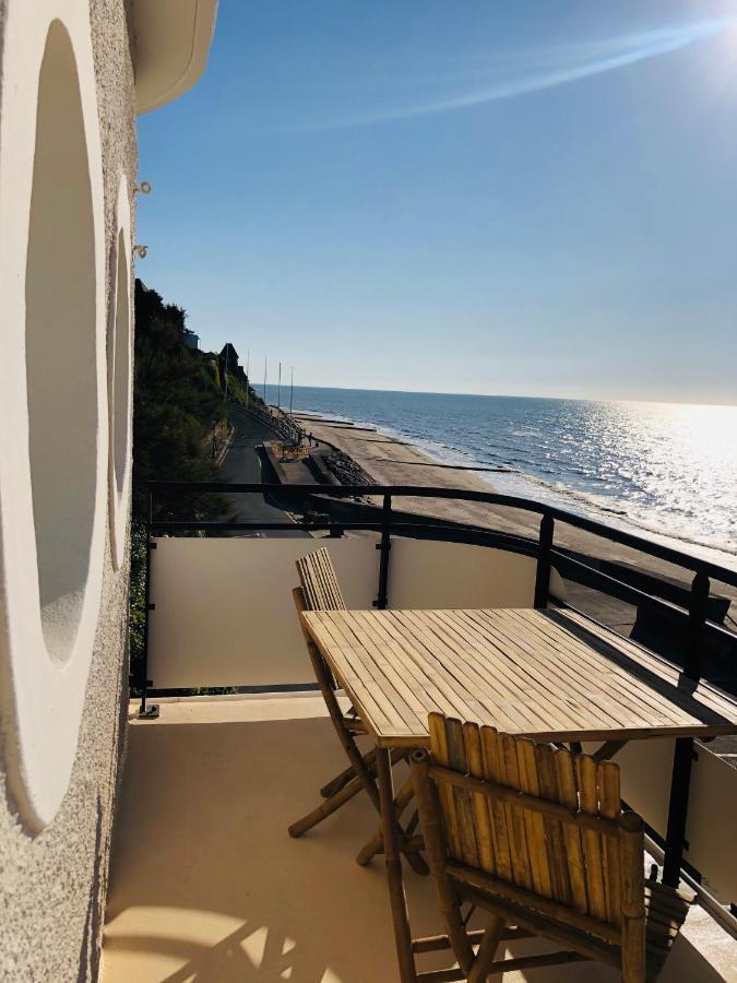 Le Paquebot Hotel Villerville Bagian luar foto