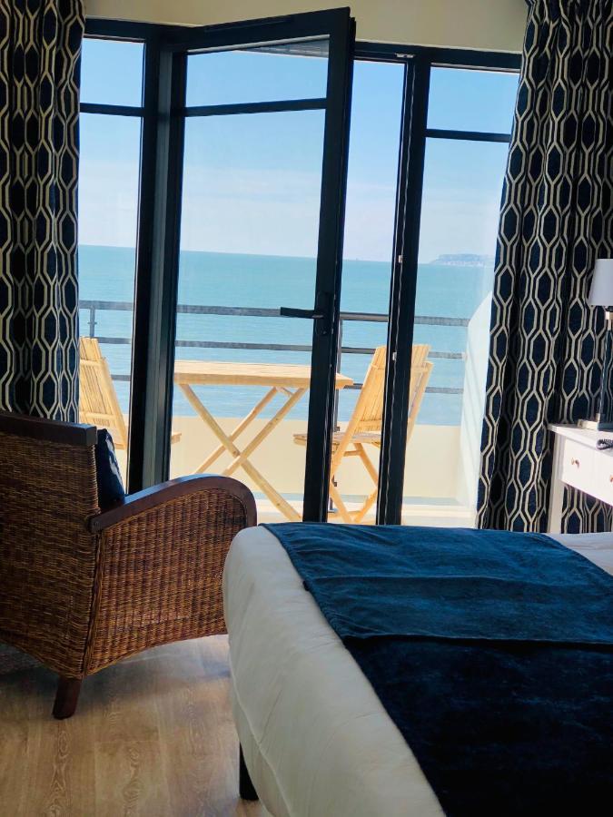 Le Paquebot Hotel Villerville Bagian luar foto