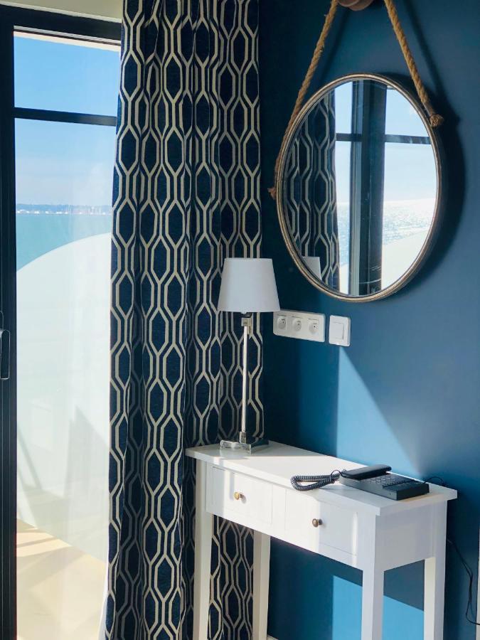 Le Paquebot Hotel Villerville Bagian luar foto
